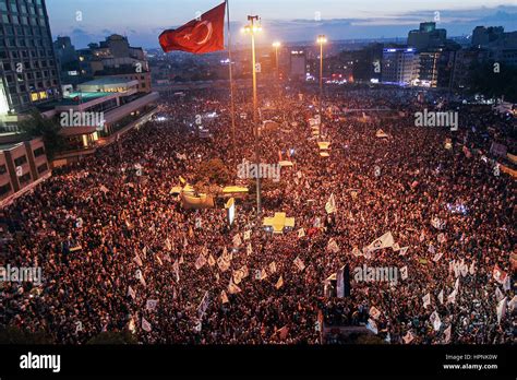 Gezi Parkin Protestit: Kaupunkisuunnittelusta Syntyneet Maailmanlaajuisten Mielenosoitusten Aallokot